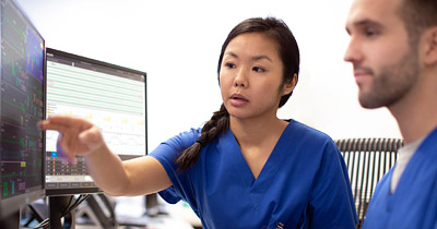 IntelliVue Information Center iX &Uuml;berwachungs&shy;zentrale PIIC iX