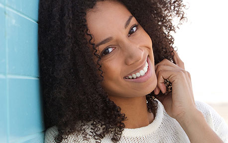 3 Hochsteckfrisuren f&uuml;r Locken