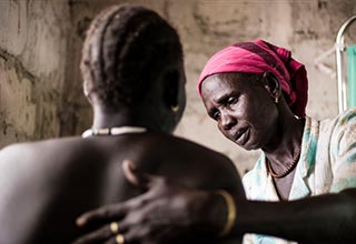 Grundversorgung f&uuml;r 75.000 Schwangere in Entwicklungsl&auml;ndern